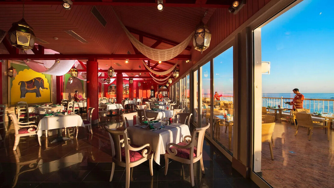 Reef Oasis Beach Resort